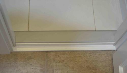 Резиновый порог для ванной. Простая инструкция, как самостоятельно сделать порог в ванной комнате