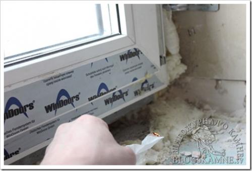 Почему холодный подоконник у пластикового окна. Почему подоконники у пластиковых окон холодные?