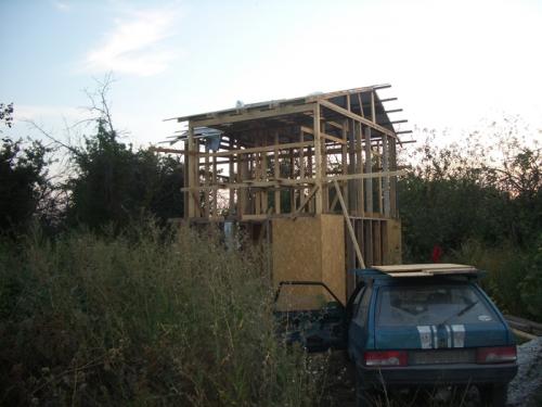 Какие советы по экономии времени и денег можно дать при строительстве дома за час. Как не выбросить деньги на ветер, строя самостоятельно свой дом...