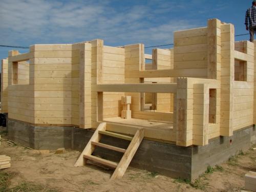 Осенняя стройка дома из профилированного бруса: особенности и преимущества 05