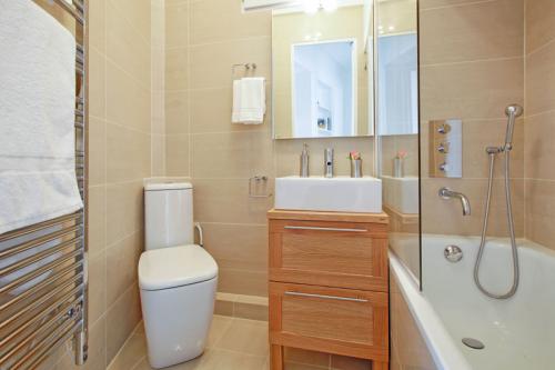 Как выбрать подходящий подход к ремонту ванны и туалета, учитывая бюджет. Ремонт ванной и туалета: особенности для эконом- и премиум-класса с пошаговыми инструкциями