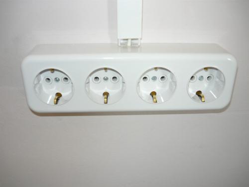 Как уменьшить слышимость через розетки. Методы звукоизоляции розеток