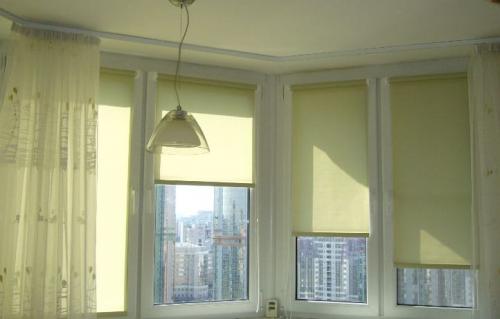 Как выбрать римские шторы для кухни. Достоинства и недостатки 17