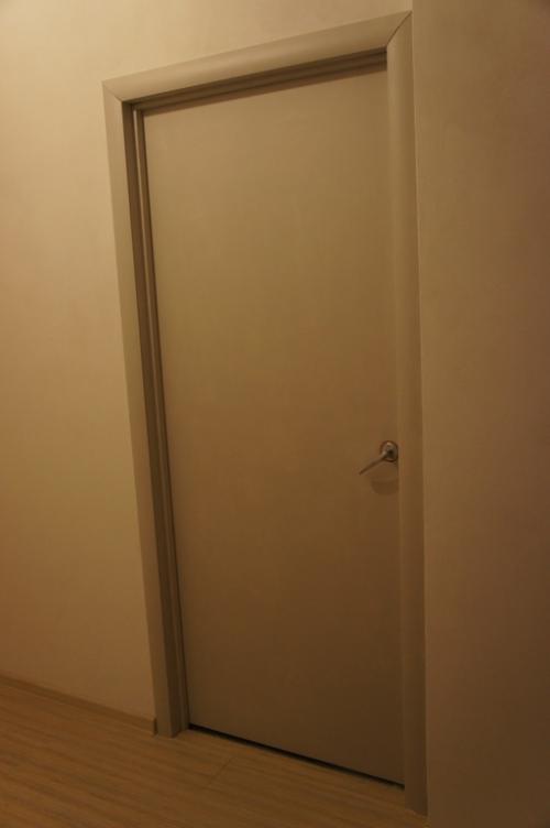 Можно ли использовать картон для защиты дверей, и как это сделать правильно. Переделка дверей своими руками