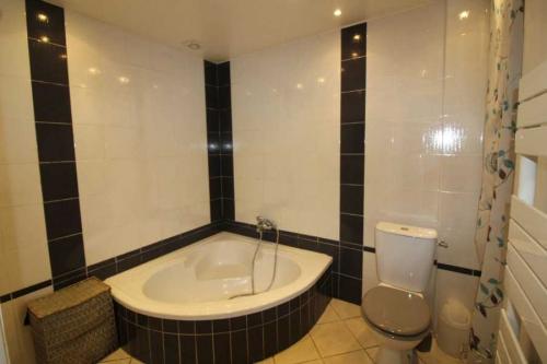 Дизайн 1 комнатной квартиры 45м2. Квартира 45 кв. м. — современный дизайн, стильный интерьер и схема расстановки мебели (120 фото)