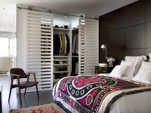 Гардеробная в однокомнатной квартире Вместо кладовки. Особенности гардеробной комнаты в кладовке 10