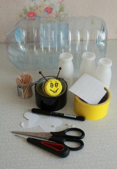 Улей из бутылки. Создаём пчёлок из пластиковых бутылок