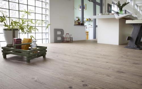 Ламинат под серые двери. Серый пол в интерьере квартиры. Какие обои и двери подойдут под серый ламинат? 110 лучших фото примеров