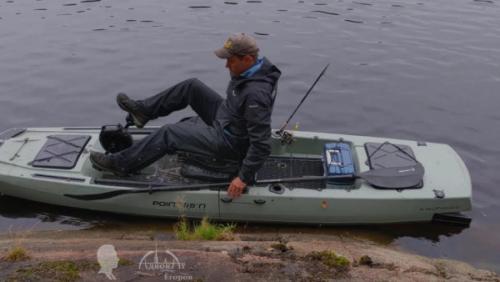 Улей с пчелами из пластиковых бутылок. Преимущества разведения пчел в пластиковых бутылках 05
