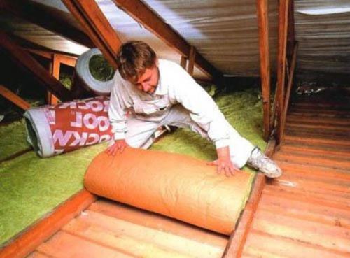 Как утеплить потолок в старом частном доме. Основные способы