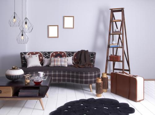 Белые двери коричневый пол. Подбор цвета пола в квартире