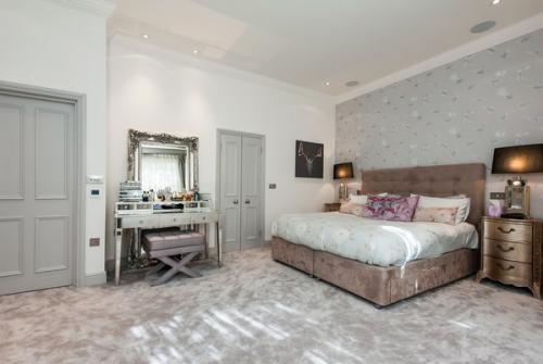 Серые двери, какой пол. Серые двери в интерьере: вопросы и ответы