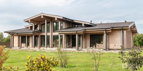 Оцилиндрованное бревно или клеёный брус. Что лучше – клееный брус или оцилиндрованное бревно 03 Оцилиндрованное бревно или клеёный брус. Что лучше – клееный брус или оцилиндрованное бревно 03