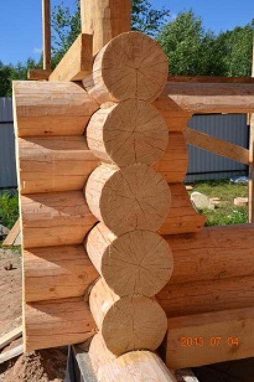 Оцилиндрованное или строганое бревно. Что лучше, сруб из оцилиндрованного или строганного вручную бревна? 04