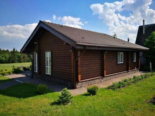 Деревянный дом из калиброванного бревна. Какие разновидности жилищ можно взводить? 01