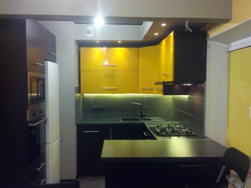 Кухни со встроенной техникой. Специфические особенности встроенной кухни 10