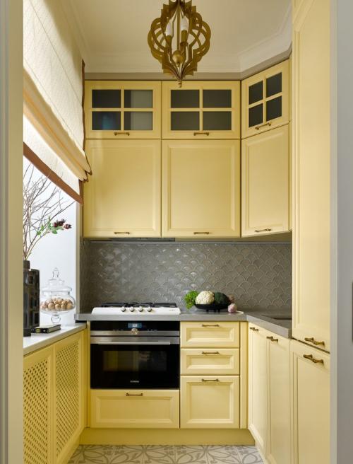 Кухня с антресолями до потолка. Когда уместно делать кухню с антресолями? 21