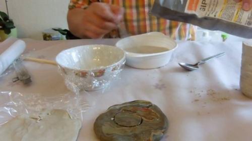 Раскрашиваем садовые гипсовые фигурки.. Как разводить гипс правильно