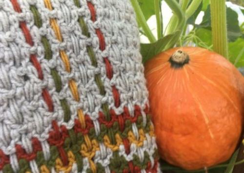 Однотонный плед крючком. Вяжем плед крючком, большая подборка схем и описаний