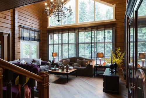 Какие основные плюсы и минусы дома из бруса. Правила безопасности в деревянном доме 03