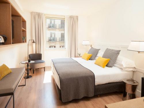 Правила уборки квартиры для домработниц. «Чисто, как в отеле!»: 13 секретов техники уборки горничных