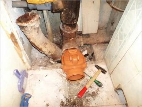 Виды клапанов для канализации. Зачем нужны обратные клапана 01 Виды клапанов для канализации. Зачем нужны обратные клапана 01