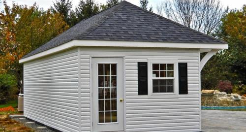 Плюсы и минусы четырехскатной крыши. Четырехскатная крыша – виды, подготовка к установке, расчет размеров и проектирование стропильной системы