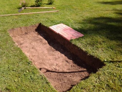 Барбекю для дачи своими руками. Закладка фундамента