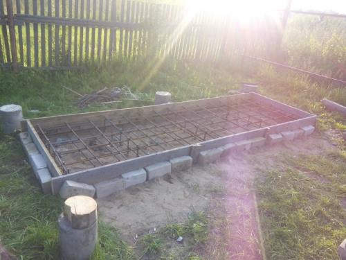 Барбекю для дачи своими руками. Закладка фундамента