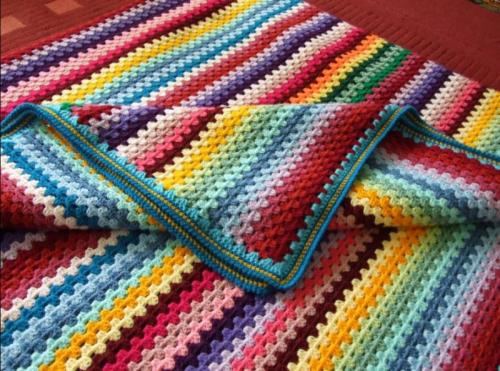 Как подобрать цвет пледа. Мини-памятка: как правильно сочетать цвета в вязании