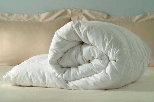 Наполнители для одеял плюсы и минусы. Одеяла