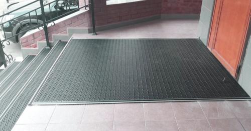 Напольное покрытие для кухни: лучшие варианты и советы 03 Напольное покрытие для кухни: лучшие варианты и советы 03