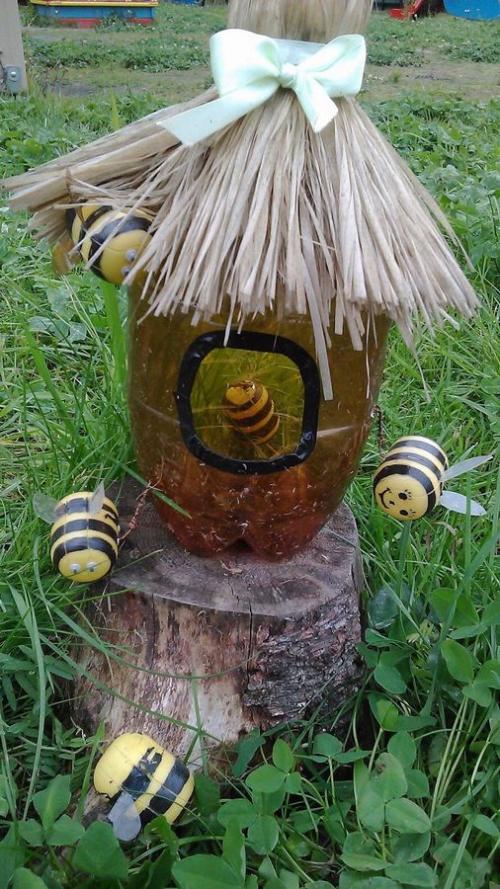 Создание пчелиной ульи из пластиковой бутылки: простой и экономичный способ 04 Создание пчелиной ульи из пластиковой бутылки: простой и экономичный способ 04