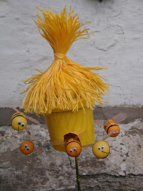 Создание пчелиной ульи из пластиковой бутылки: простой и экономичный способ 08 Создание пчелиной ульи из пластиковой бутылки: простой и экономичный способ 08