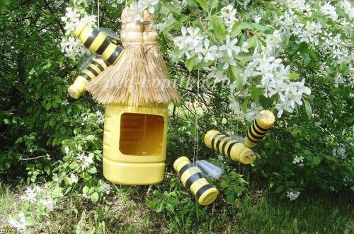 Создание пчелиной ульи из пластиковой бутылки: простой и экономичный способ 05 Создание пчелиной ульи из пластиковой бутылки: простой и экономичный способ 05