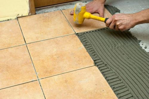 Как избежать деформации плитки при приклеивании. 5 ошибок при отделке стен плиткой: как избежать проседания кафеля после укладки