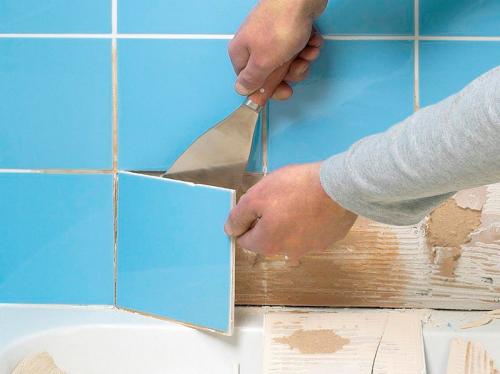 Профессиональный подход: как правильно приклеить потолочную плитку 08