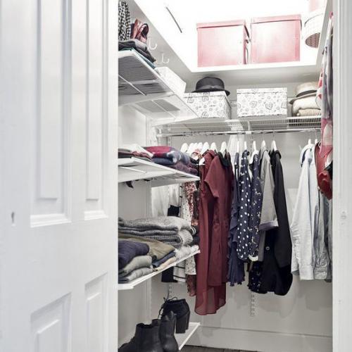 Чем отделать стены в гардеробной комнате. Отделка стен 03