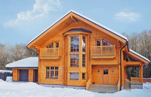 Какие особенности необходимо учитывать при монтаже стен из бруса. Проектирование брусового жилища