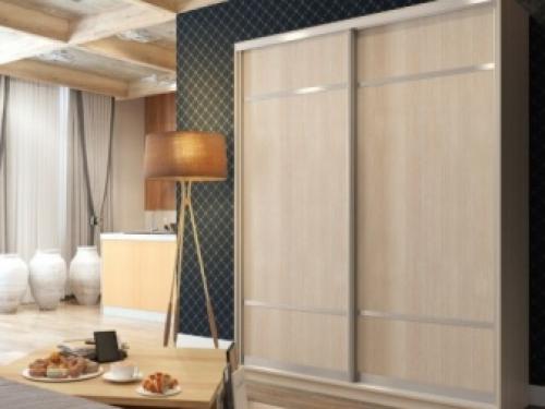 Компактная гардеробная комната белого цвета. Особенности и преимущества 06