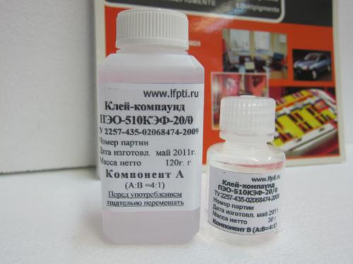 Какие виды клея используются для клеивания потолочной плитки из пенопласта. Какой использовать клей для потолочной плитки: виды и особенности нанесения клеящего состава на потолок для пенопластовой плитки