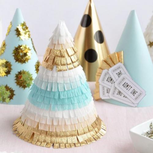 Декор комнаты своими руками из бумаги. Украшения из бумаги своими руками: идеи создания стильных и долговечных бумажных украшений для декора дома и офиса (100 фото + видео)