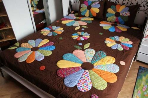 Рукоделие для дома своими руками из остатков ткани самое интересное. Поделки из лоскутков ткани своими руками: что можно сшить из остатков? Шьем из лоскутков разные разности