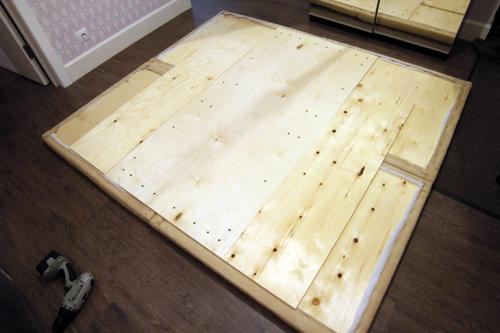 Можно ли создать мягкое изголовье для кровати из натуральных материалов. Рассказ о том, как мы делали изголовье для кровати