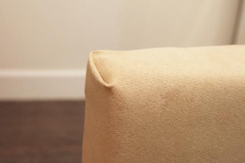 Можно ли создать мягкое изголовье для кровати из натуральных материалов. Рассказ о том, как мы делали изголовье для кровати