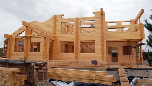 Какие преимущества имеет технология сборки из клеёного бруса по сравнению с традиционными методами строительства. Основные преимущества домов из клееного бруса