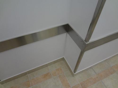 Как закрыть стены во время ремонта. Как во время ремонта защитить от износа и грязи выступающие углы стены