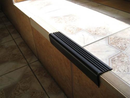 Как закрыть стены во время ремонта. Как во время ремонта защитить от износа и грязи выступающие углы стены