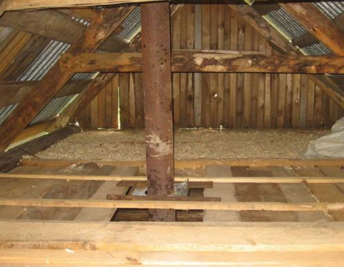 Чем утеплить потолок частного дома снаружи и изнутри недорого. Теплоизоляция с использованием пенопласта 16