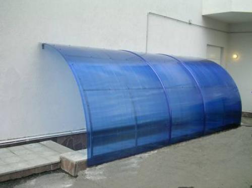 Навес над входом в подвал. Основные типы уличных входов